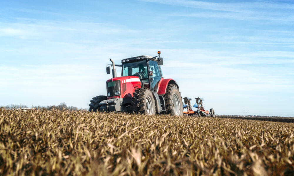 Liderança feminina no Agro: mulheres impulsionam a transformação do setor em diversas frentes, da mecanização à revolução digital