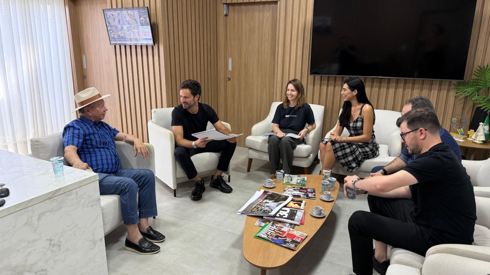 Reunião prefeito Roberto Dorner, Filipe da Pz e Scheila