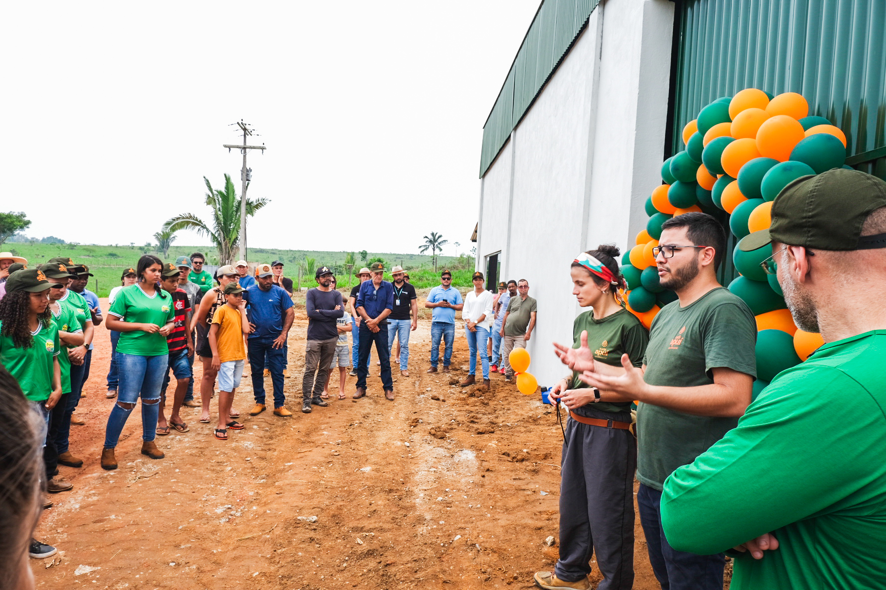 Acerco Idesam Famílias locais recebem treinamento sobre SAF